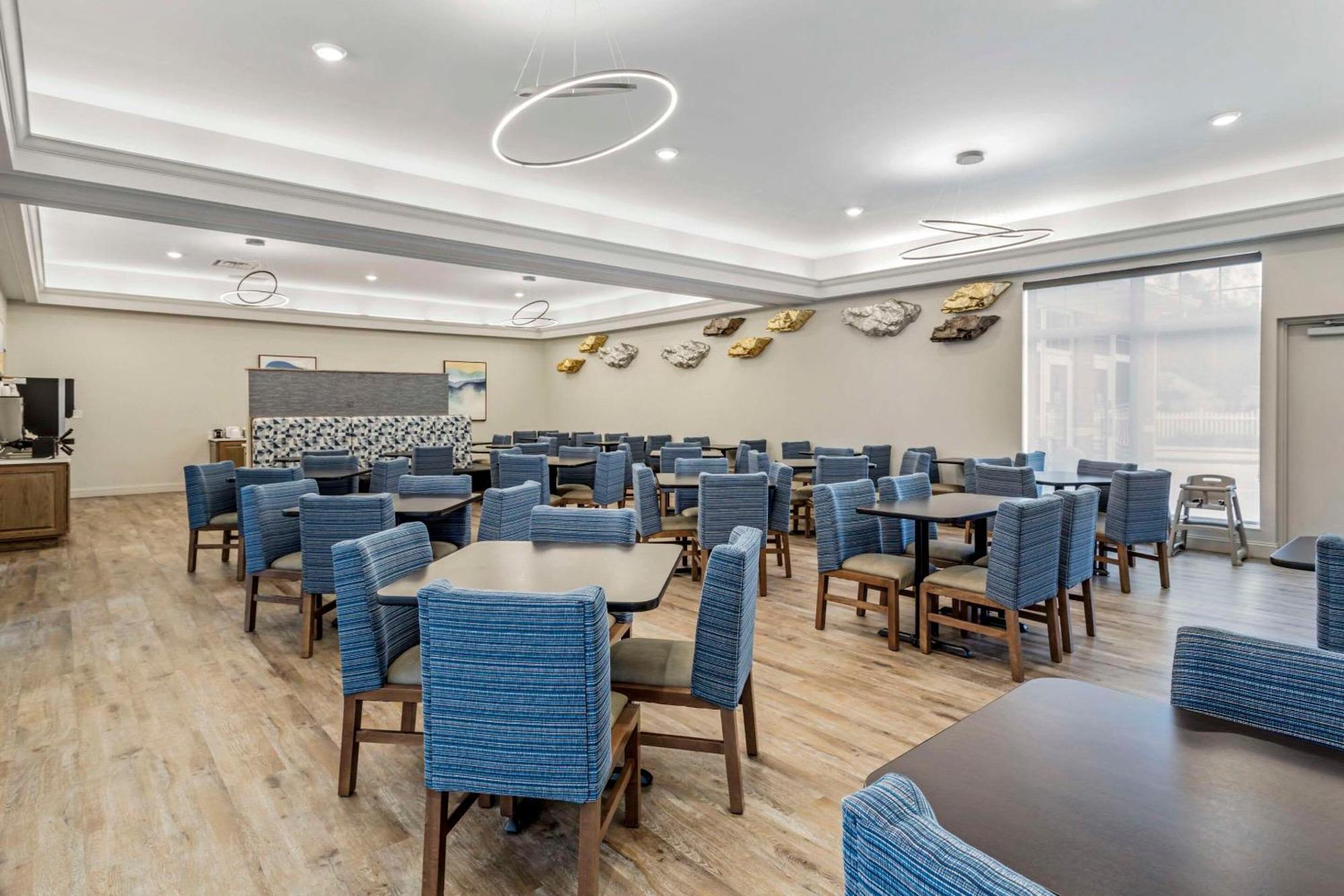 Leconte & Convention Center, Ascend Collection Hotel 3*